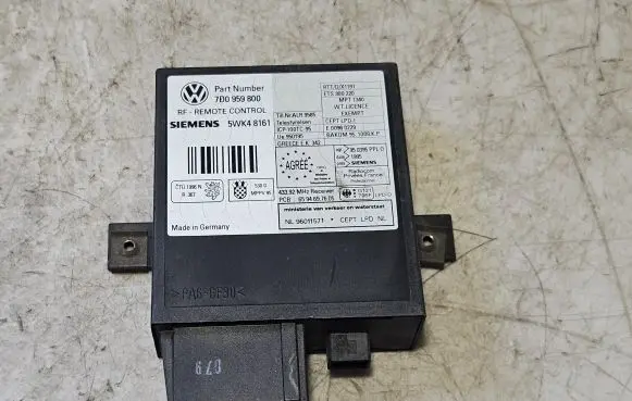 Volkswagen Transporter - Caravelle T4 Door central lock control unit/module 7D0959800