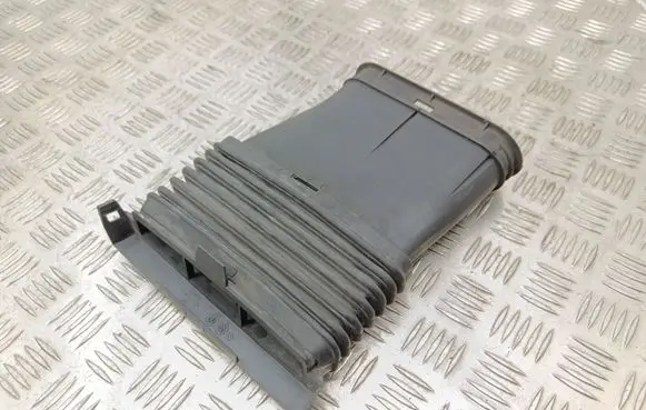 Mercedes-Benz ML W166 Air intake duct part A1665000061