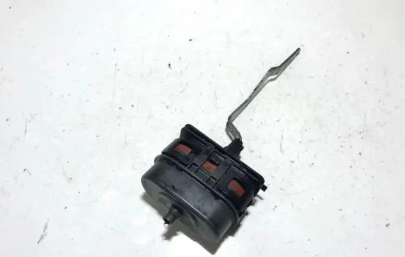 Mercedes-Benz C W202 Central locking vacuum pump 