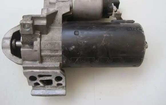 BMW 5 F10 F11 Starter motor 8515900