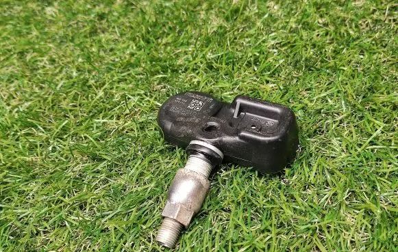 Lexus GS 250 350 300H 450H Tire pressure sensor 3729APMVC010