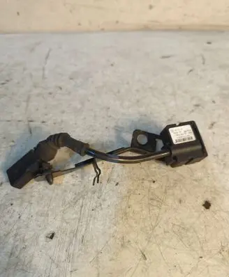 Audi A8 S8 D3 4E Acceleration sensor 
