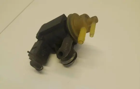Volkswagen Golf VI Turbo solenoid valve 4011464A