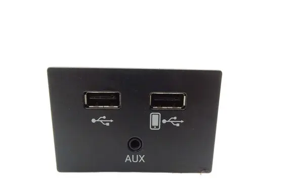 Audi A6 Allroad C7 USB socket connector 4G0035736
