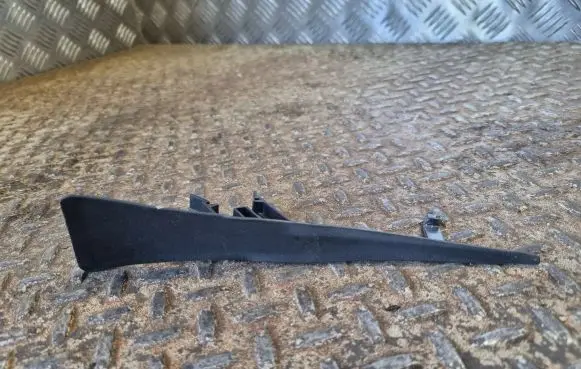 Volvo XC60 Fender end trim 32219166