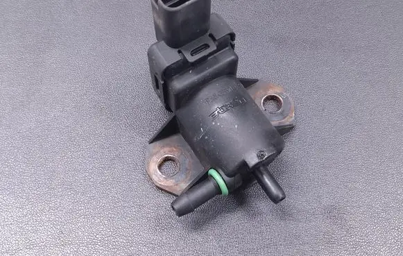 Peugeot 508 Vacuum valve 9688124580