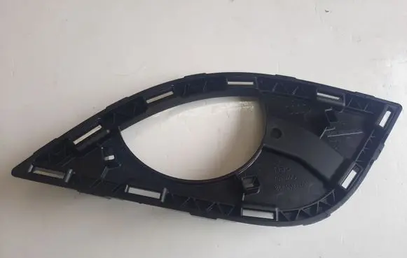 Audi A4 S4 B9 Side speaker frame 8W1035428