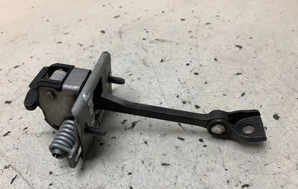 Nissan Primera Front door check strap stopper s325