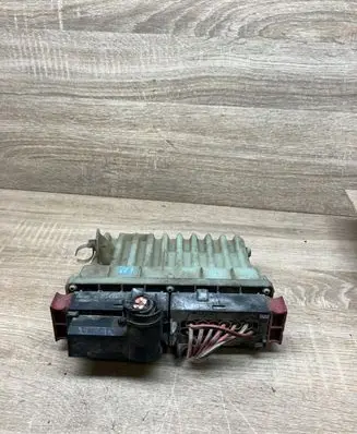 Opel Zafira A Fan control module 24462346 15408375