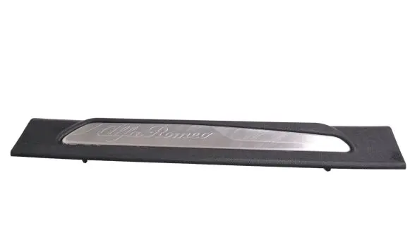 Alfa Romeo Giulia Front sill trim cover 156107572