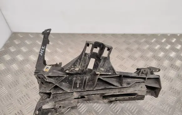 BMW 7 F01 F02 F03 F04 Headlight/headlamp mounting bracket 7184159