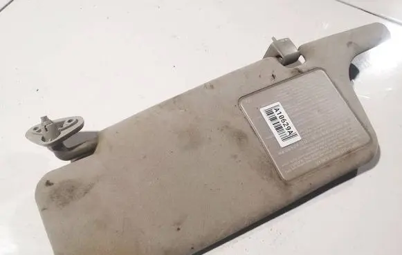 Subaru Legacy Sun visor