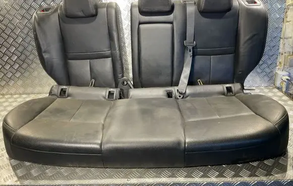 Nissan Qashqai Second row seats 