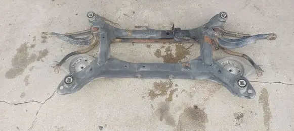 Volvo V70 Rear subframe Z001S34S