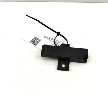 Porsche Taycan 9J1 Keyless system antenna 4M0907247