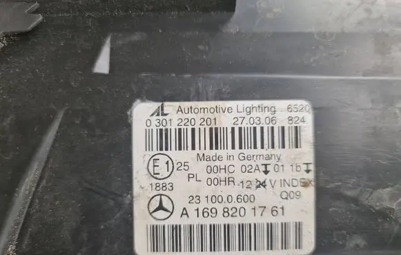 Mercedes-Benz B W245 Headlight/headlamp A1698201761 231000600 0301220201