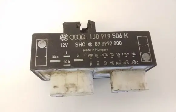 Audi A3 S3 8L Coolant fan relay 1J0919506K 898972000