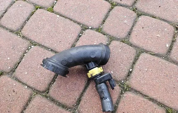 Opel Combo E Air conditioning (A/C) pipe/hose 1160117S01