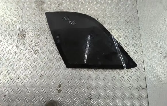 Mercedes-Benz ML W163 Rear side window A1636702350
