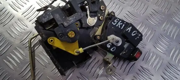 KIA Rio Rear door lock