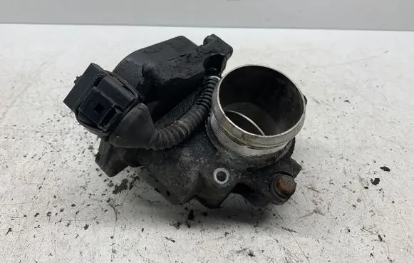 Volkswagen Caddy Throttle valve 03L128063L 345012102