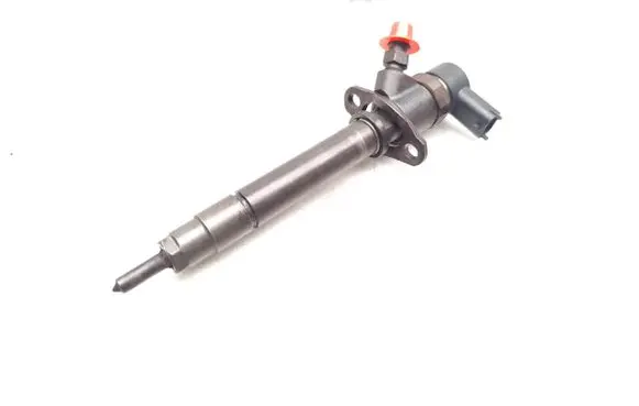 Volvo V70 Fuel injector 8658352 0445110078