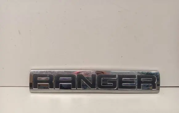 Ford Ranger Fender model badge letters UR8751721