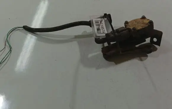 Honda FR-V Front height sensor lever 8282112430
