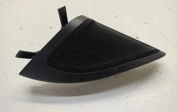 Mercedes-Benz A W176 Front door high frequency speaker A1767200111 A2118200202