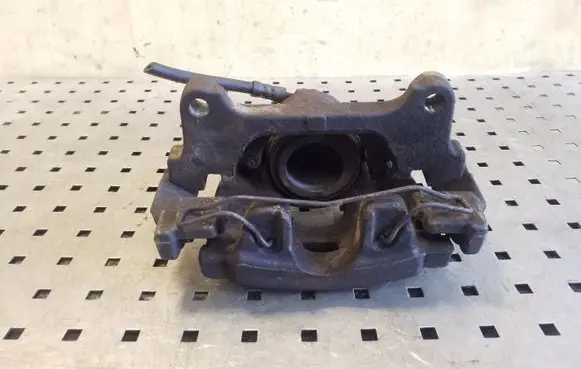 Volkswagen Tiguan Front brake caliper
