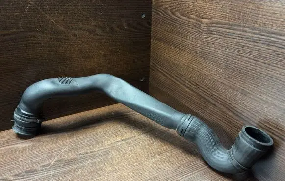 Audi A3 S3 8L Intercooler hose/pipe 1J0145762 1J0145762P
