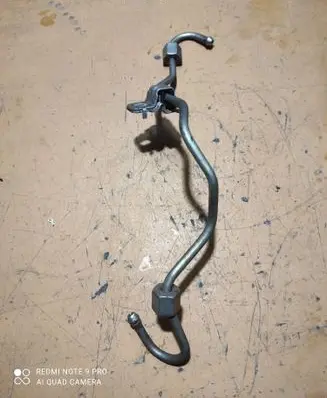 Land Rover Freelander 2 - LR2 Fuel injector supply line/pipe 