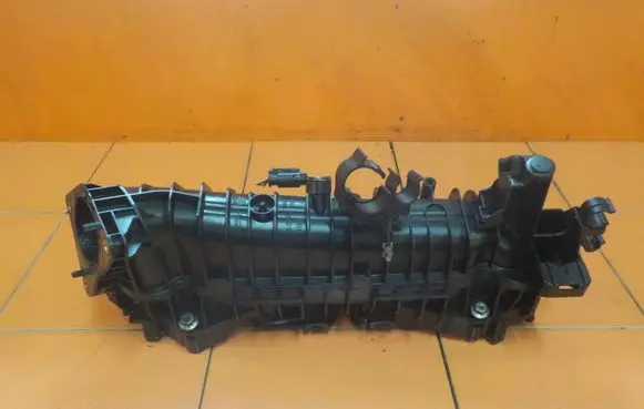 BMW 3 E90 E91 Intake manifold 85064060