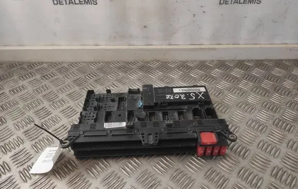 BMW X5 E53 Fuse module 8380407
