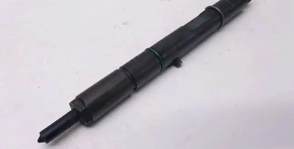 Audi A6 S6 C5 4B Fuel injector 059130201E 0432133836