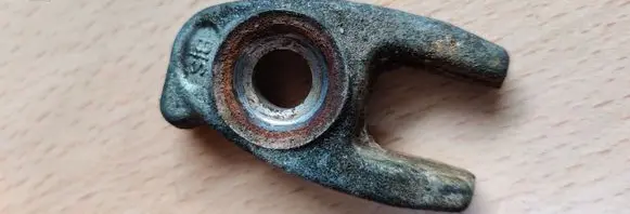 Dacia Duster Fuel Injector clamp holder