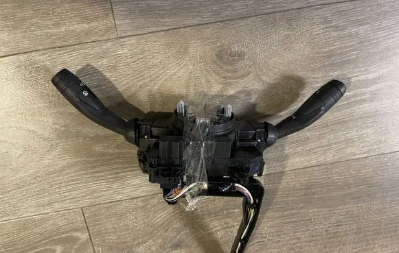 Volvo XC60 Indicator stalk 32266026