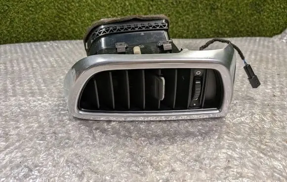 Porsche Cayenne (92A) Dashboard side air vent grill/cover trim 7P5819703A