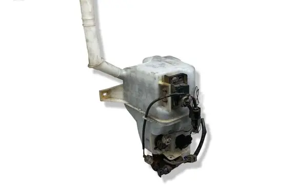 Mazda 6 Windshield washer fluid reservoir/tank GS1D67480 K0036