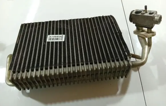 Mercedes-Benz CLS C219 A/C cooling radiator (condenser) A2118300158