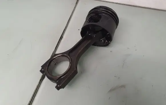 BMW 3 E90 E91 Piston with connecting rod 7803033 11257803033 8473776