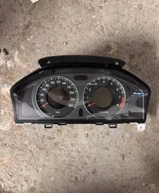 Volvo XC60 Speedometer (instrument cluster)