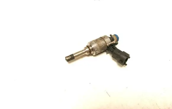 KIA Sportage Fuel injector 353102B130