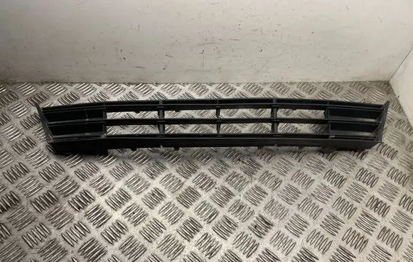 BMW 5 F10 F11 Front bumper lower grill 7331724