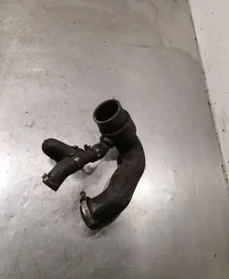Intercooler hose/pipe