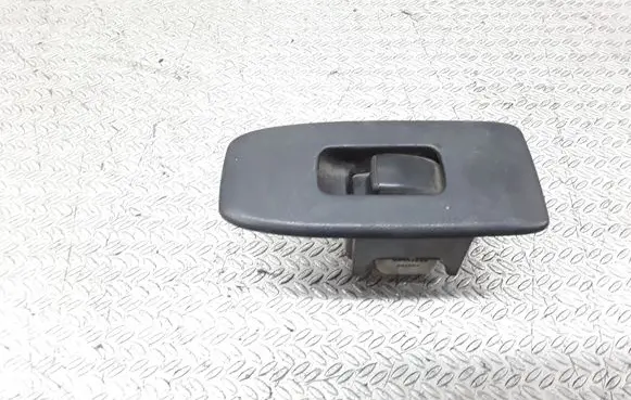 Mitsubishi Pajero Electric window control switch