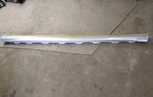 Mercedes-Benz R W251 Sill A2516980754