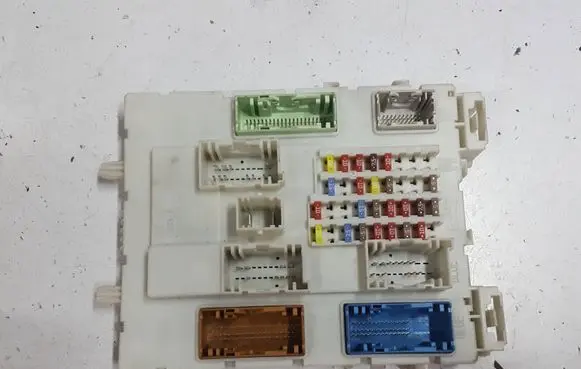 Volvo V40 Fuse module 31394135XAUTOPX 31394135