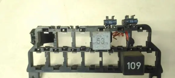 Volkswagen Golf IV Fuse box set 8d0937503e