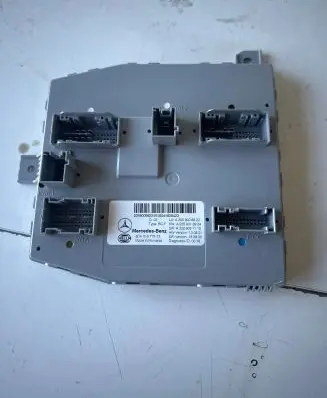 Mercedes-Benz GLC C253 Comfort/convenience module A2059013904 A2059006822 5DK01077277